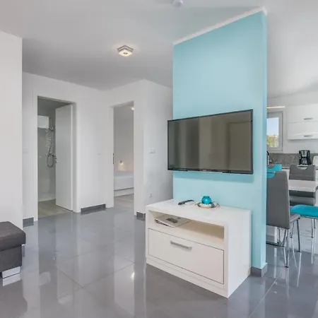 Apartment Luxury Lucica *